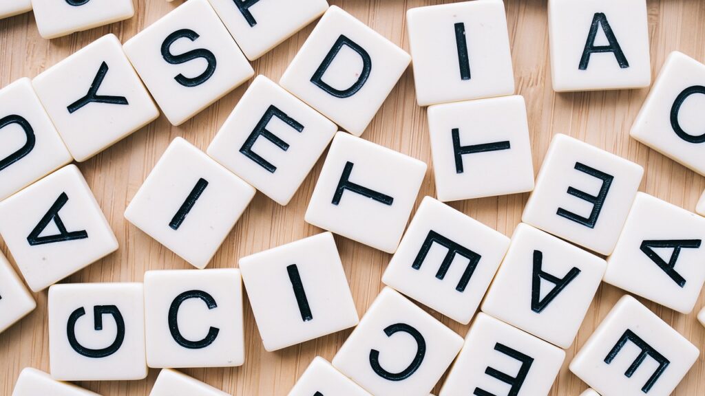 language learning letters-5570359_1280